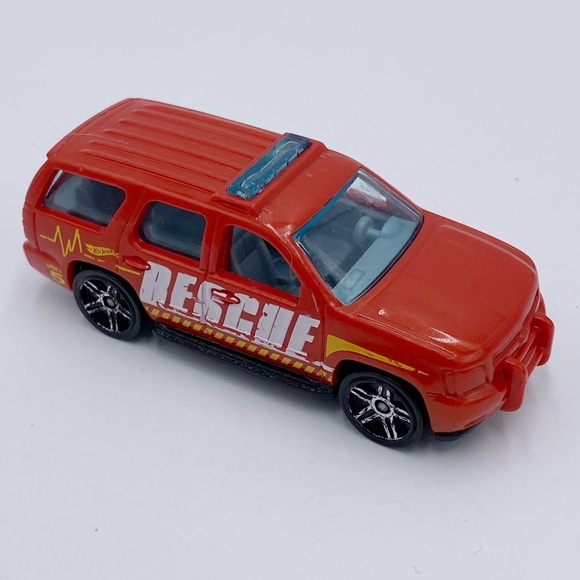 Hot Wheels Fire Rescue Car Lot of 4 - Picture 11 of 15